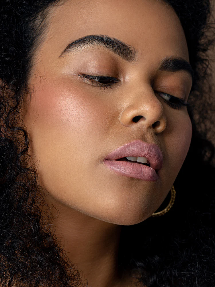 2.Artistry-Lip-Liner-Royal-Orchid_5O7A6972_1000x1000